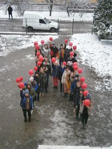 1 грудня – Міжнародний день боротьби зі СНІДом8