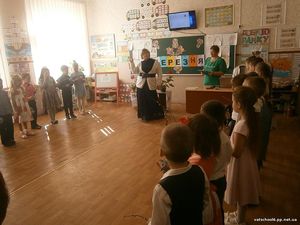 Міжнародний жіночий день - 8 березня12