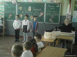Міжнародний жіночий день - 8 березня10